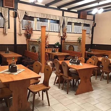 Frýdlant nad OstravicíRebel Houseアパートメント エクステリア 写真