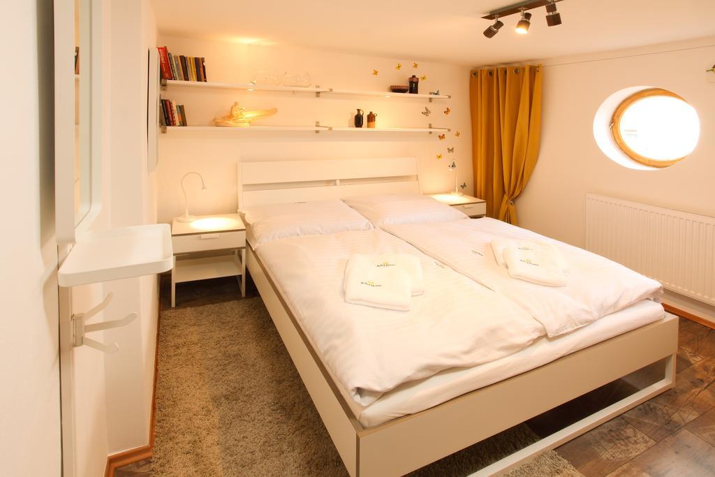 Frýdlant nad OstravicíRebel Houseアパートメント エクステリア 写真