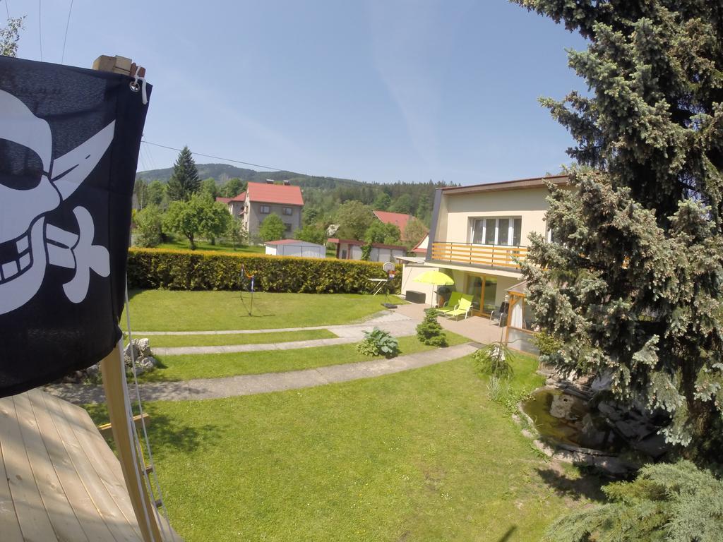 Frýdlant nad OstravicíRebel Houseアパートメント エクステリア 写真